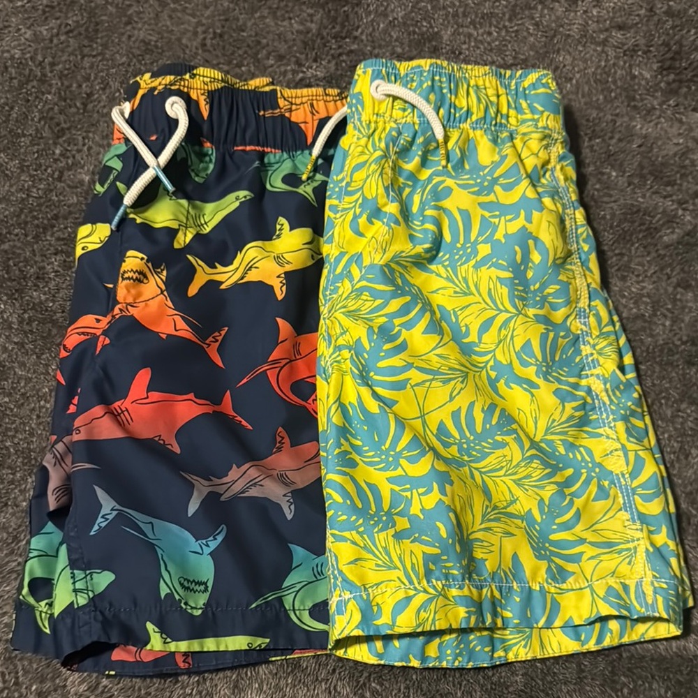 GAP Kids Shark and Leaf Print Swim Trunks Set